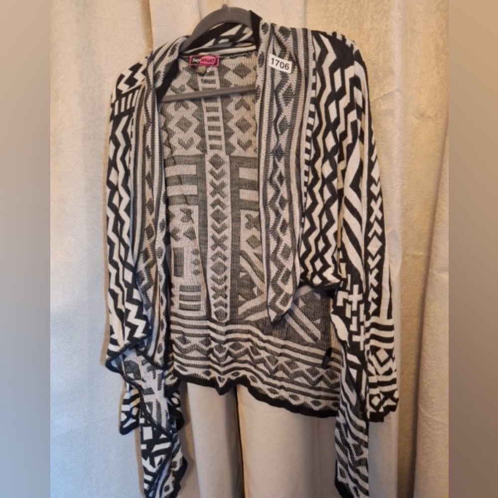 Xl cardigan.  #1706